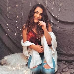 Meet your Posher, Marcela